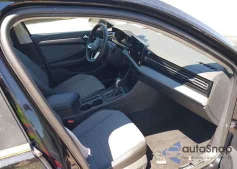 2025 Volkswagen Jetta 1.5T Se from USA, damaged, VIN 3VW7X7BU6SM048747